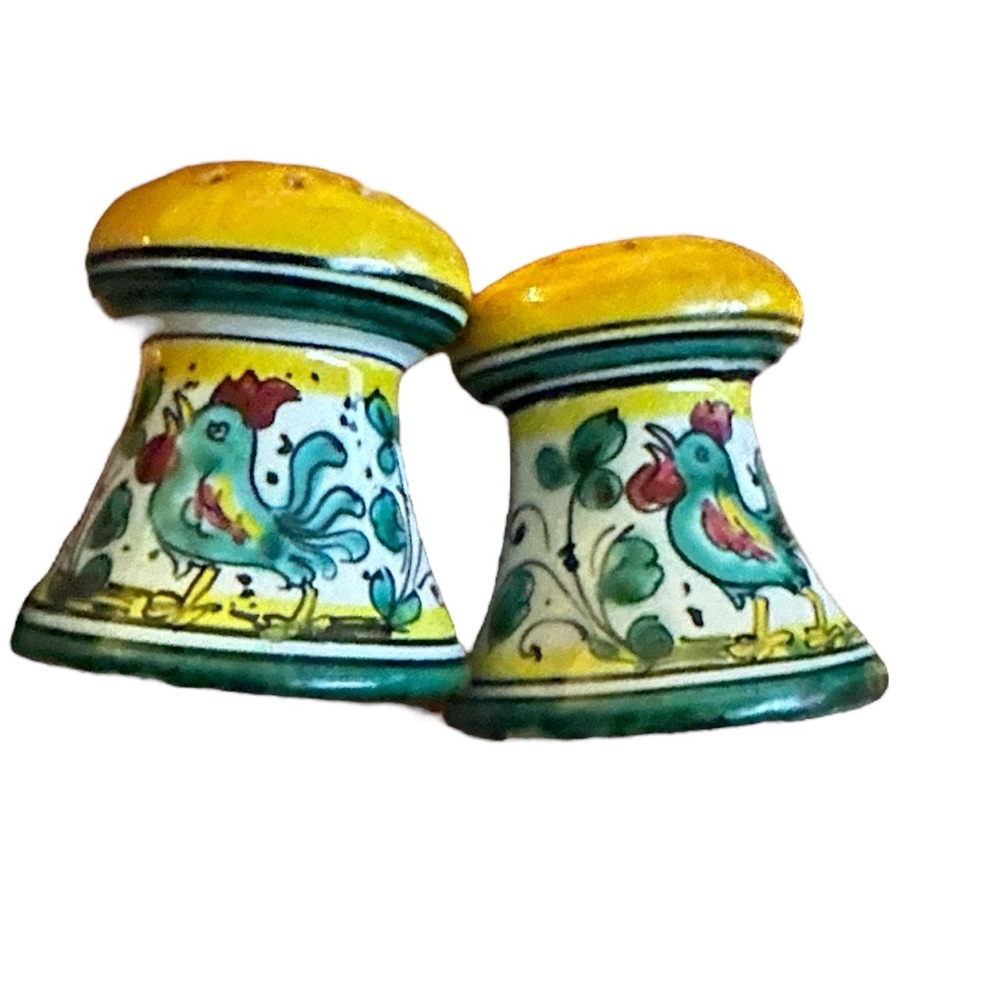Deruta Green Rooster Hand Painted Italian Majolica Salt Pepper Shakers 2" Tall